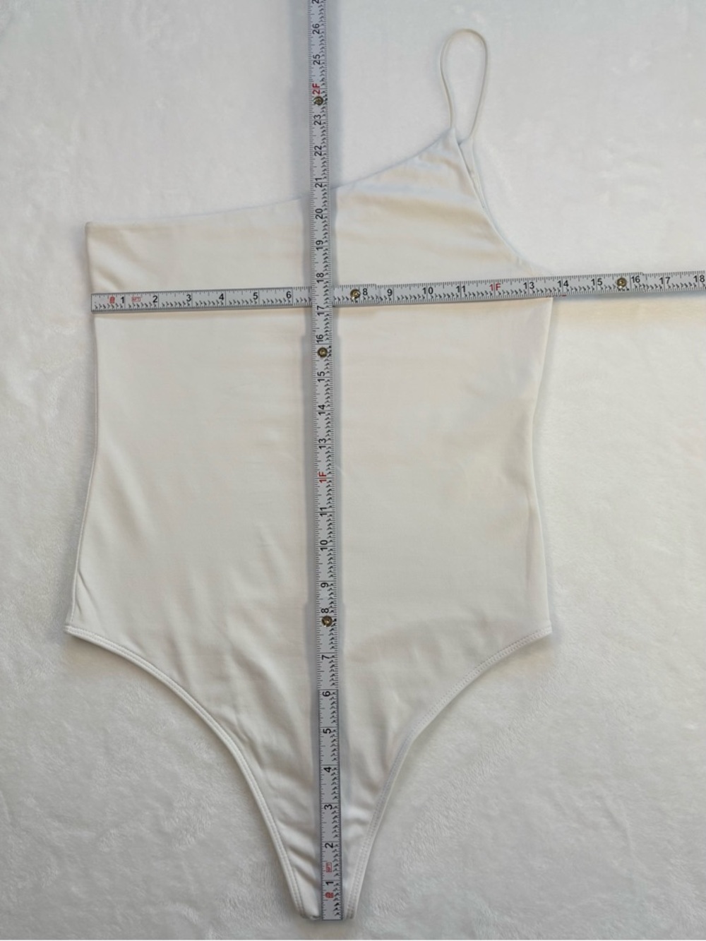 BABATON ARITIZIA Contour One Shoulder Cami Bodysuit Top White M Minimal Chic - Picture 9 of 9